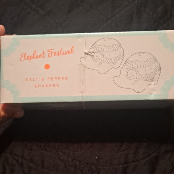 Elephant salt and peper - Picture 3 of 4